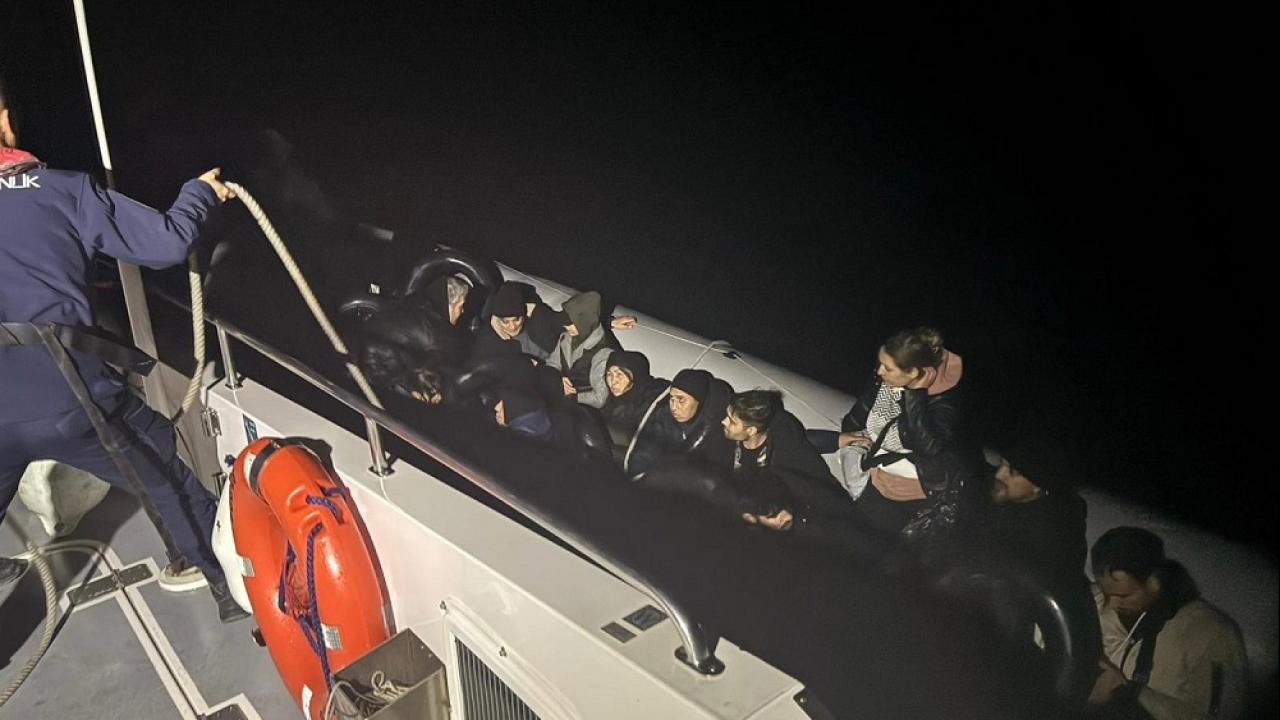 Çanakkale'de 34 düzensiz göçmen yakalandı