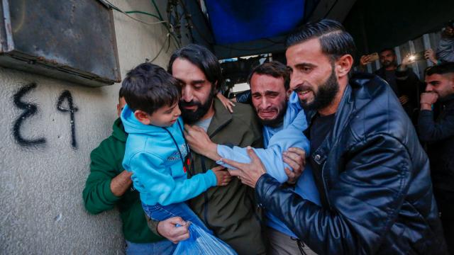 Haydut İsrail'in alıkoyduğu 6 Filistinli aylar sonra serbest kaldı