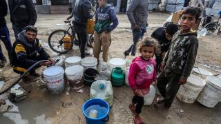 Gazze’de çadır kamplarında içme suyu krizi devam ediyor