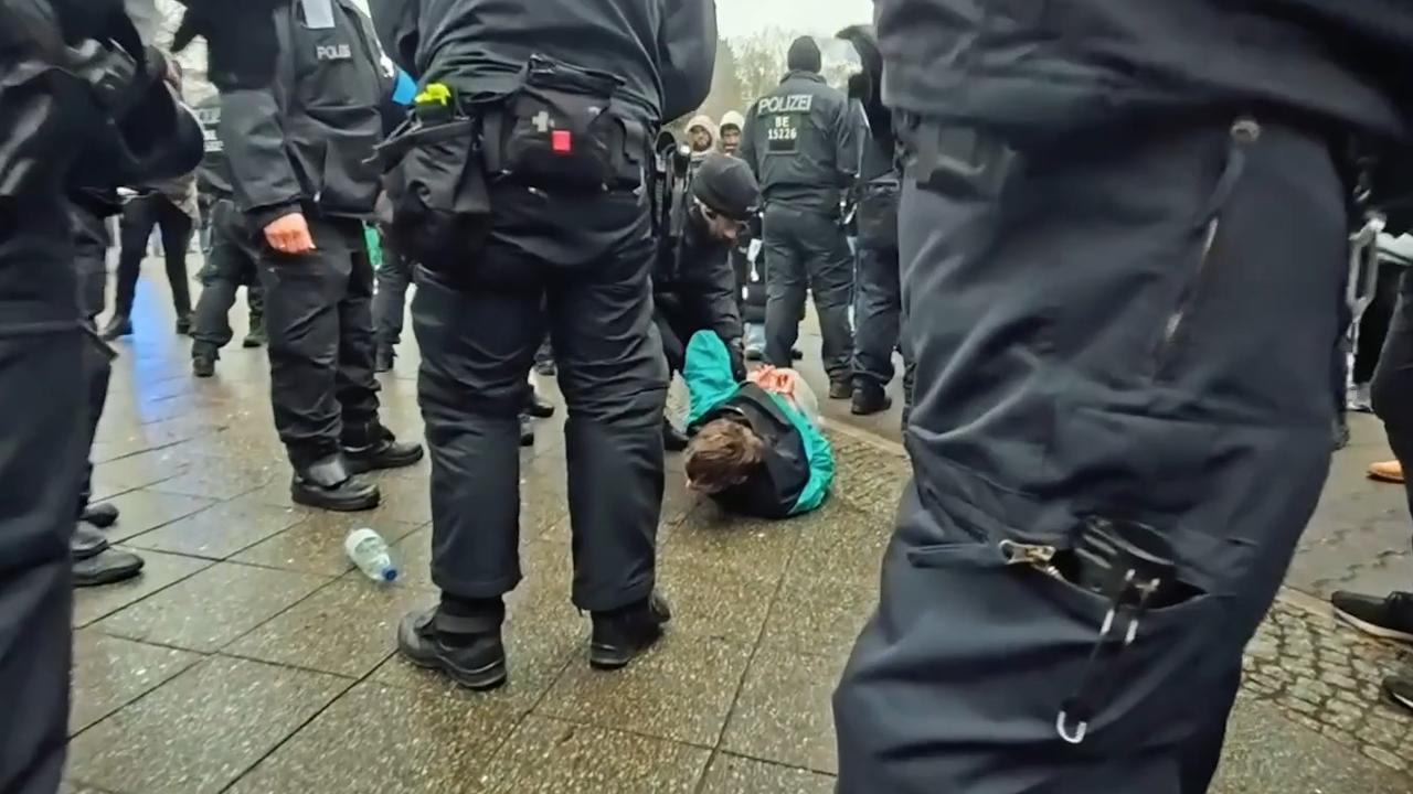 Alman polisinden Gazze eylemine müdahale