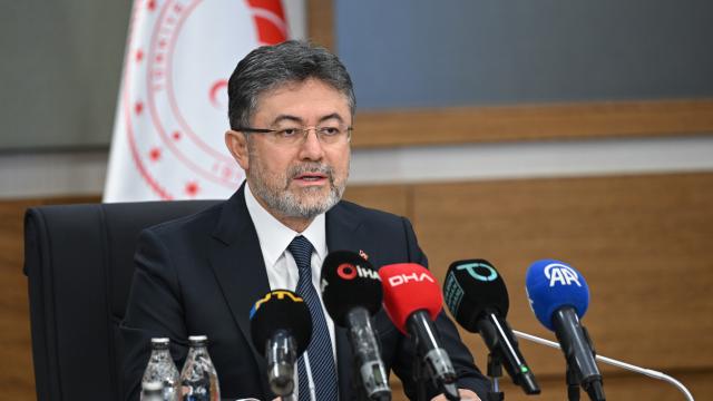 Tarım ve Orman Bakanı Yumaklı, Olumsuz Hava Koşullarından Etkilenen Bölgelerde Hasar Tespit Çalışmalarının Devam Ettiğini Açıkladı