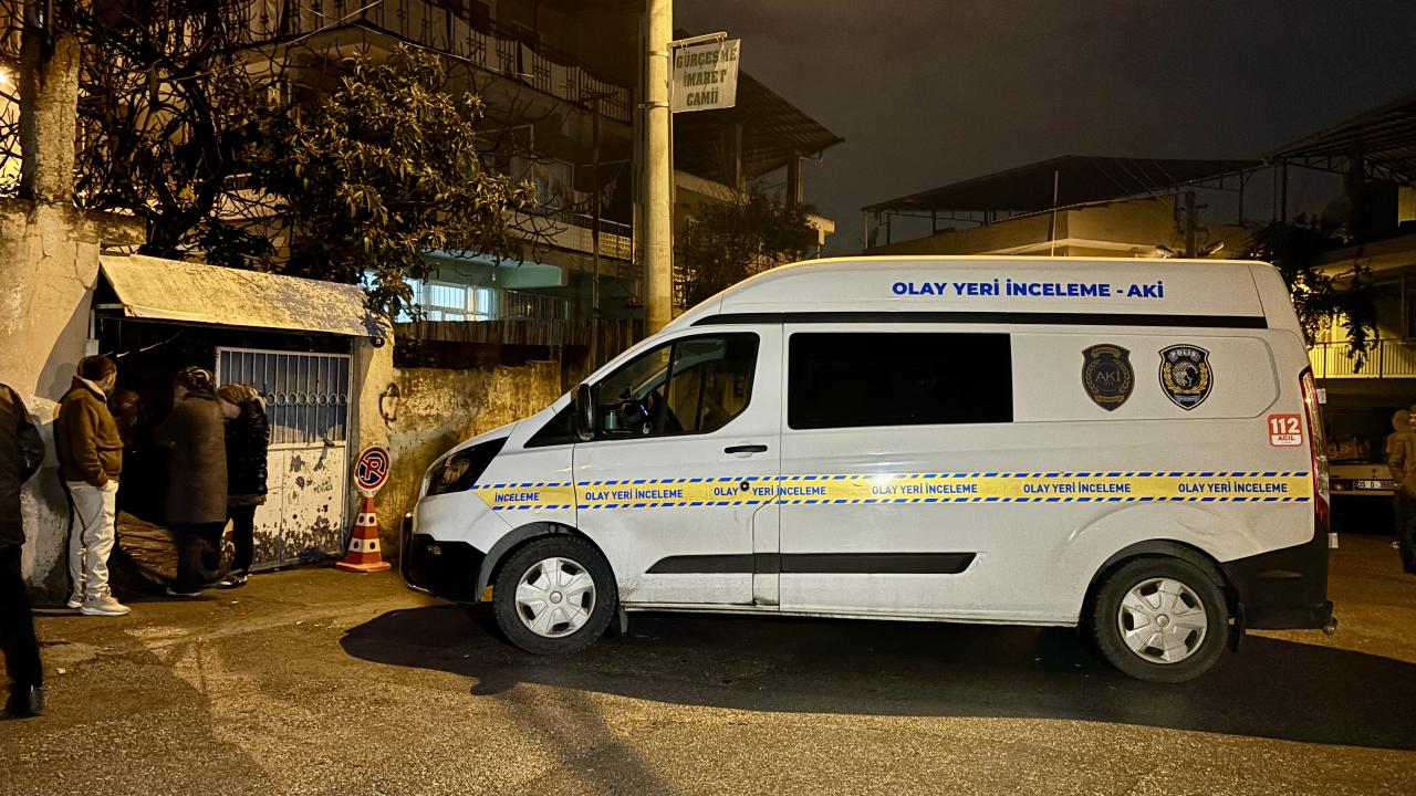 İzmir'de eve giren hırsızların bıçakladığı kişi öldü