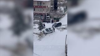 Malatya'da buzlanma nedeniyle kaza kamerada