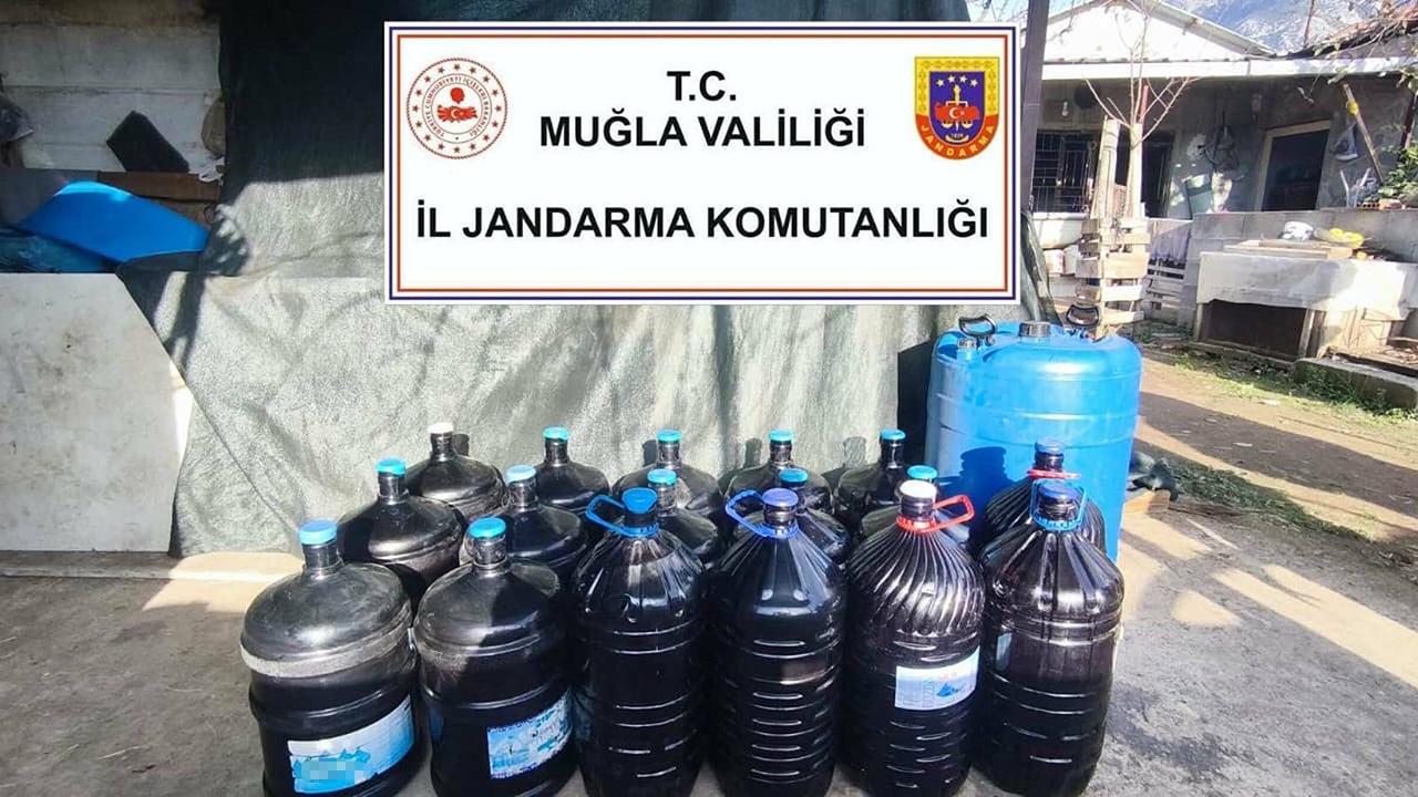 Muğla'da 1 tonun üzerinde sahte içki ele geçirildi