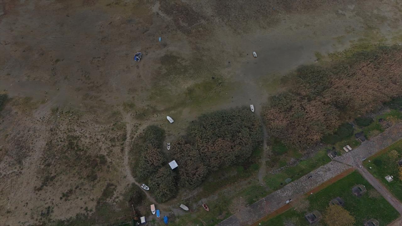 Tarihin en düşük seviyesini gören Sapanca Gölü için koruyucu çalışmalar yürütülecek