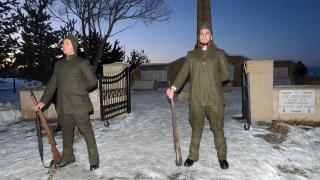 "Sarıkamış şehitleri" için temsili nöbet tutuldu