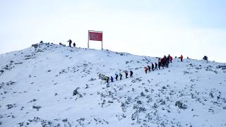 Dağcılardan şehitler için eksi 20 derecede anlamlı vefa yürüyüşü