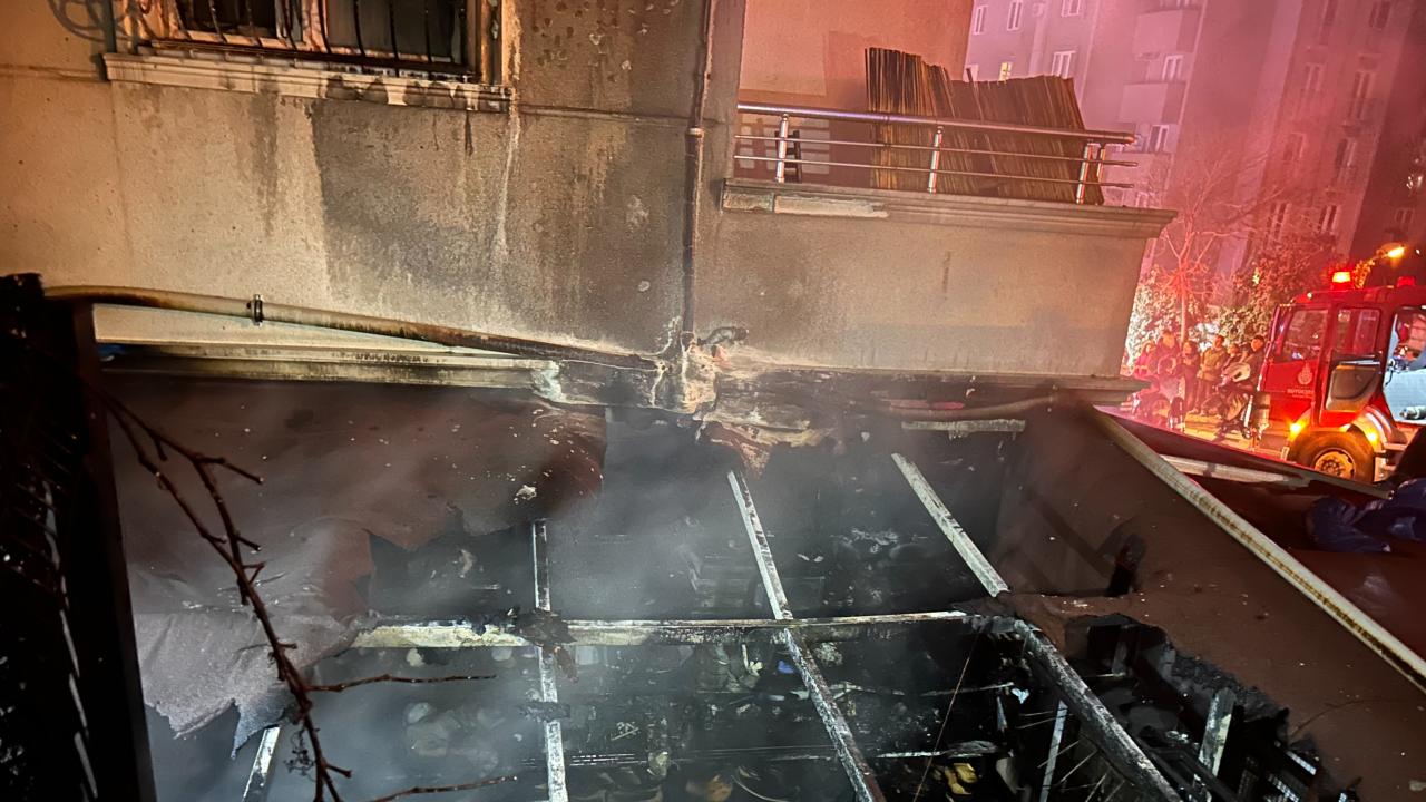 Ümraniye'de iş yerinde yangın