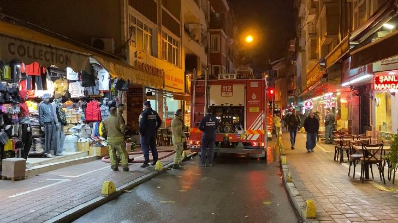 Fatih'te kapalı otoparkta yangın çıktı