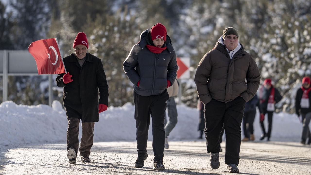 Binlerce vatandaş duaların ardından yürüyüşe geçti