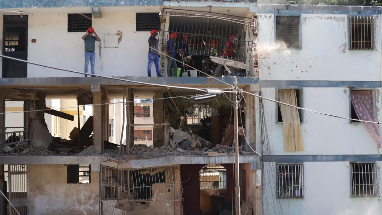 Venezuela’da ABD operasyonunun ardından enkaz temizleme çalışmaları