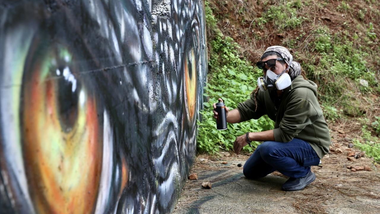 "Gezerken boyuyorum, boyarken geziyorum"