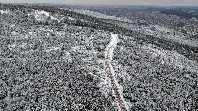 Aydos Ormanı'ndaki kar havadan görüntülendi