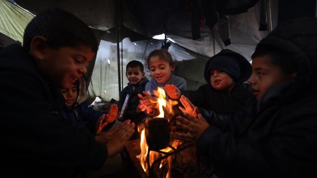 Gazze’de kış şartları Filistinlilerin yaşamını zorlaştırıyor