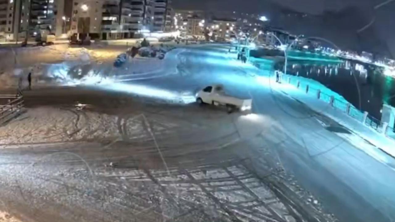 Drift atan kamyonet sürücüsüne 58 bin 217 lira ceza kesildi