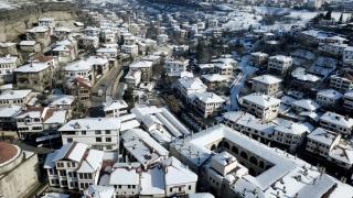 Safranbolu'da kar tarihi yapılara güzellik kattı