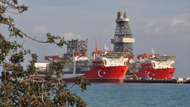 Yeni ultra derin deniz sondaj gemileri Çağrı Bey ve Yıldırım'da hazırlıklar sürüyor