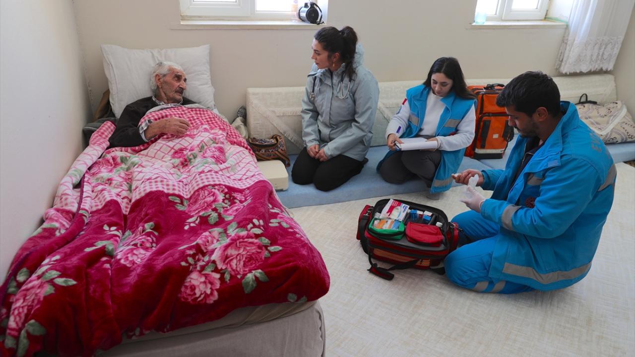 "Vatandaşlarımızı yalnız bırakmıyoruz"