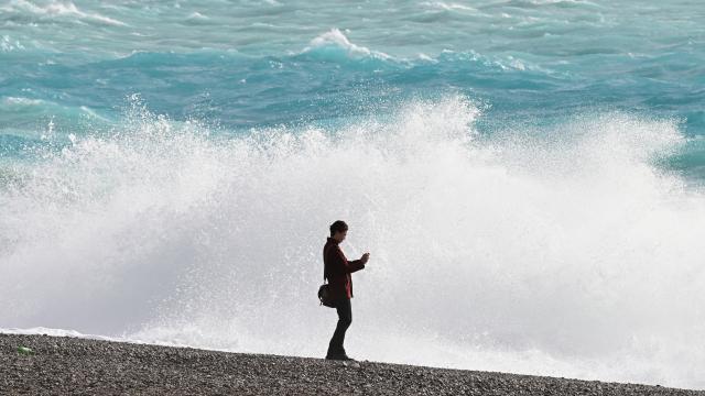 Antalya'da kuvvetli rüzgar ve fırtına