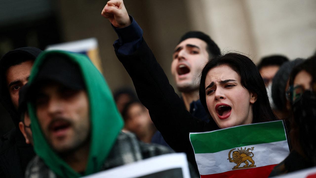 İran’da olayların bazı failleri kamuya açık yargılanacak