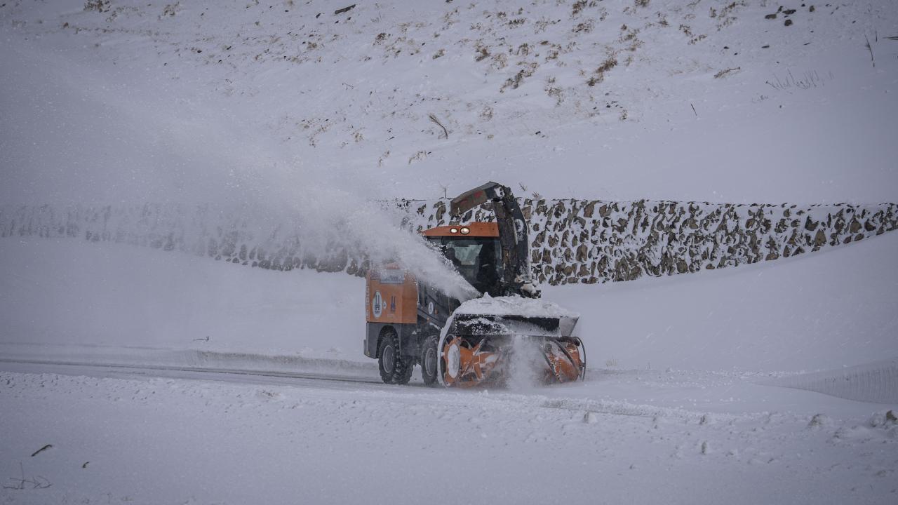 800 personel 1531 yerleşim yerine hizmet götürüyor