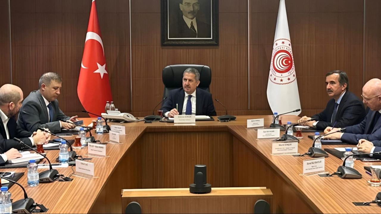 Ticaret Bakanlığı zincir marketlerle toplantı düzenledi