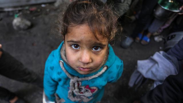 Gazze'de Filistinlilere yemek dağıtımı yapıldı