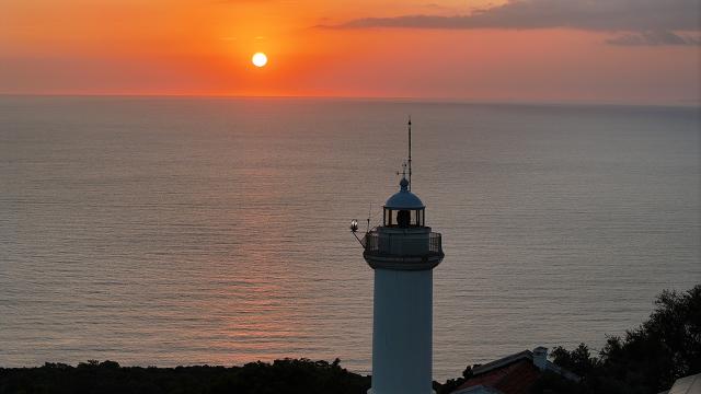 Gelidonya Feneri 90 yıldır denizcilere ışık oluyor