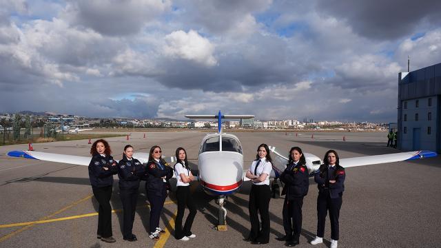 Pilot olma hayali kuran kadınların adresi: THK