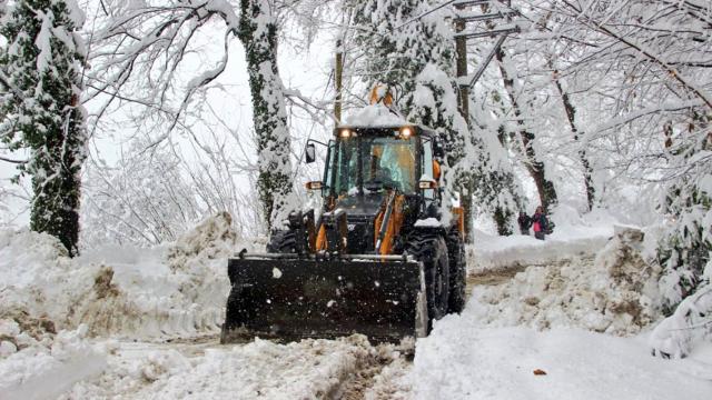 Kar, yağmur, fırtına...Meteoroloji 15 ili "sarı" kodla uyardı