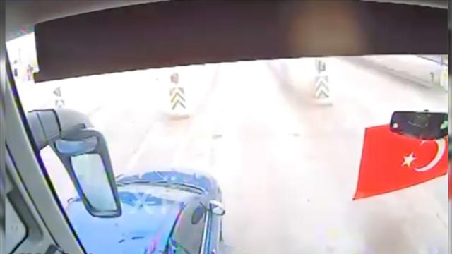 İstanbul'da 2 kişinin öldüğü feci kaza kamerada