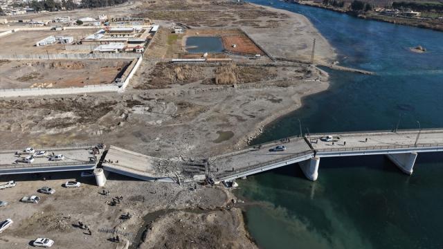 Terör örgütü YPG'nin patlattığı Reşid Köprüsü görüntülendi