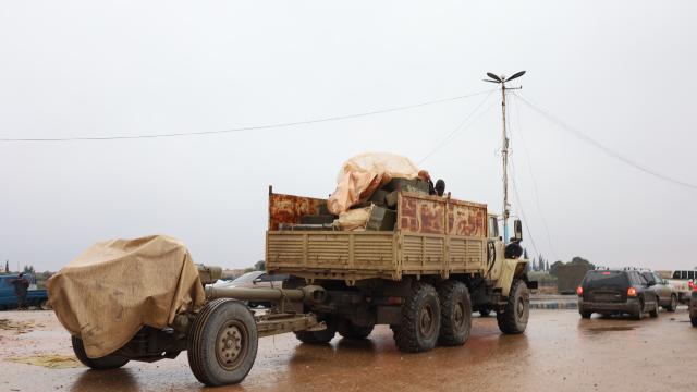Suriye ordusu Rakka'nın Tabka ilçesinde kontrolü sağladı