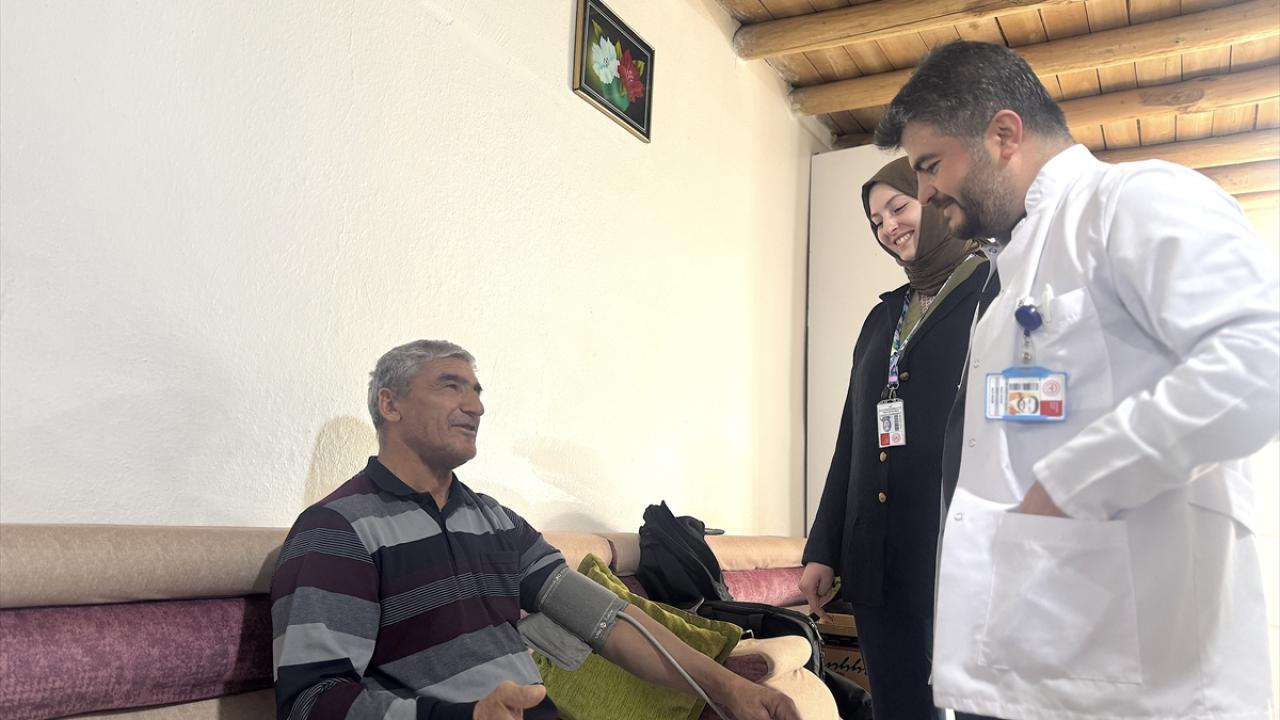 "Vatandaşlara ulaşmak ve iletişim kurmak fedakarlık istiyor"