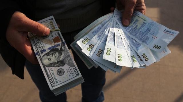 İran'da Dolar Kuru Tarihi Zirveye Ulaştı: 1 Dolar 184 Bin Tümen