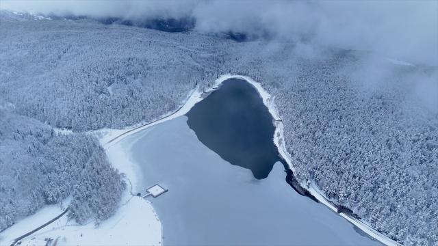 Topuk Yaylası, beyaza büründü