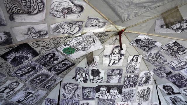 Gazze’de genç ressam fırçasıyla acıları resmediyor