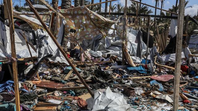 İsrail ordusu ateşkesi ihlal ederek Mevasi bölgesindeki çadırlara hava saldırısı düzenledi