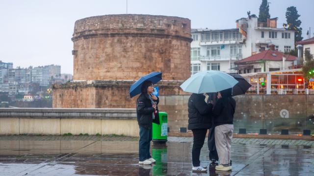 Kaleiçi sokakları Japonları ağırladı