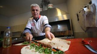 Asker arkadaşlığı Adıyamanlı depremzedenin hayatını değiştirdi