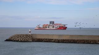 Türkiye’nin yeni sondaj gemisi "Yıldırım" Filyos’ta