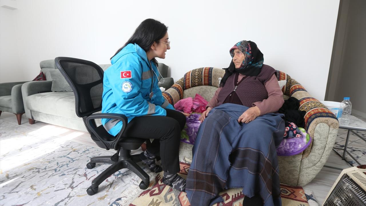 Hastalar, ayaklarına gelen sağlık hizmetinden memnun