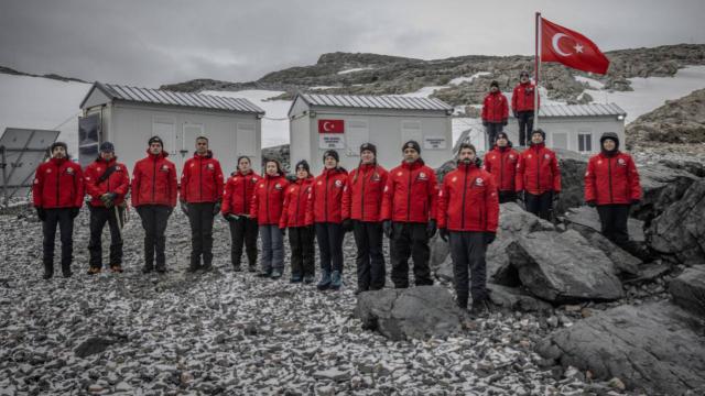 Türk bilim insanları 10. kez Beyaz Kıta’da