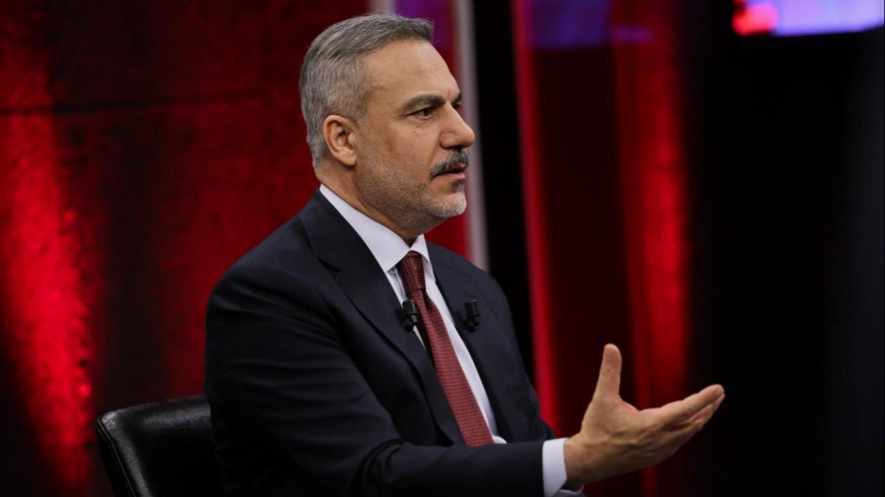 "Hava saldırısıyla İran’da rejim değişmez"