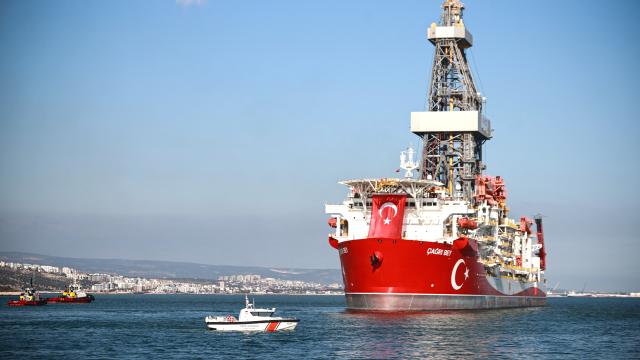 Çağrı Bey sondaj gemisi Somali yolunda