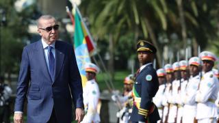 Cumhurbaşkanı Erdoğan, Addis Ababa'da resmi törenle karşılandı