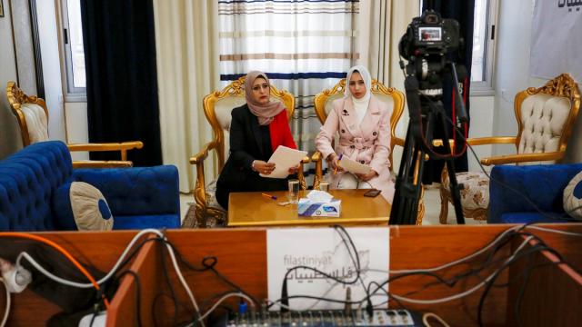 Gazze’de savaş sonrası ilk radyo yayın hayatına başladı