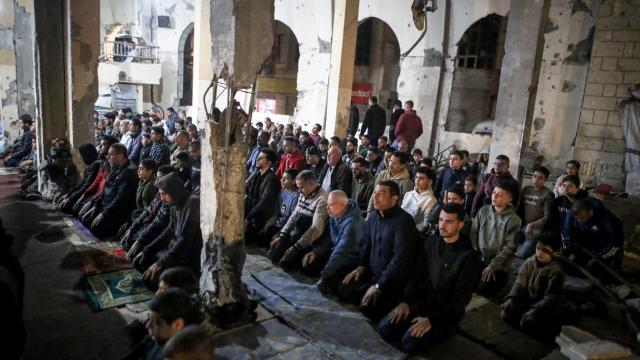 Gazze'de ramazan ayının ilk teravih namazı kılındı