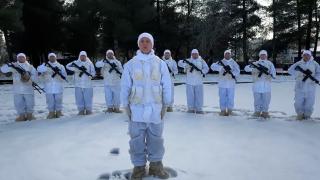 Mehmetçikten 'Sabahat teyzeye' teşekkür: Emanetin evlatlarının başının tacıdır