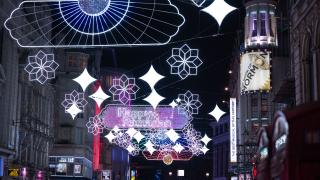 Londra'nın ünlü Coventry Caddesi ramazan için süslendi